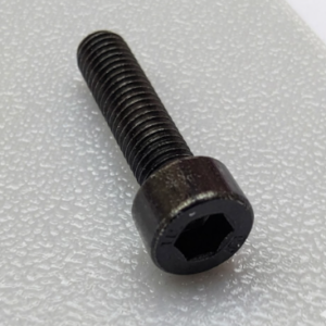 Vis tête hexagonale noir M5x20 pour AM6